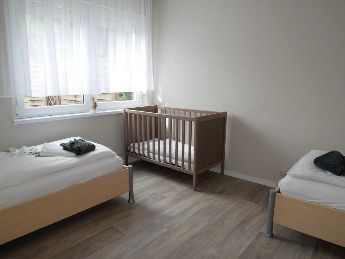 Ferienwohnung Zur Ostsee 3 ツィノヴィッツ エクステリア 写真